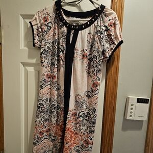 Karin Stevens Size 8 Keyhole Embellished Dress